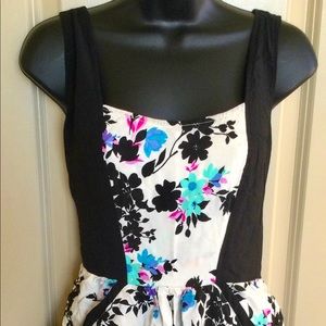 REPOSH Flirty Floral Dress